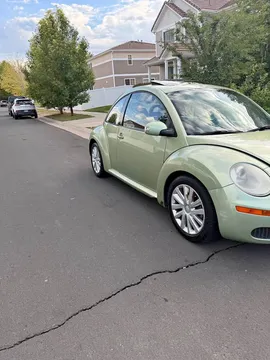 2008 Volkswagen Beetle 2.5L Hatchback 2D