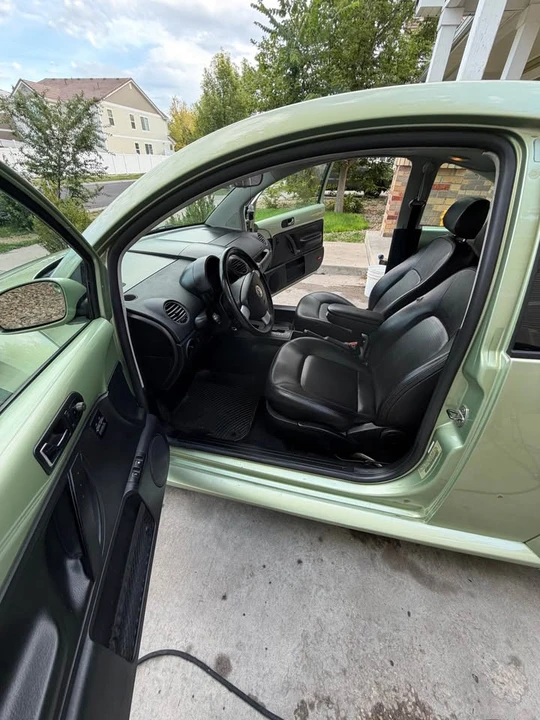 2008 Volkswagen New Beetle - Image 7 of 12