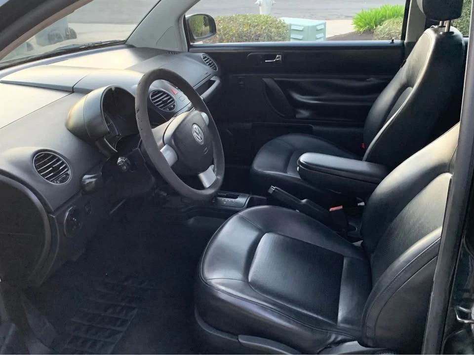 2008 Volkswagen New Beetle - Image 7 of 12