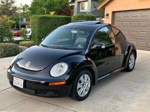 2008 Volkswagen Beetle 2.5L Hatchback 2D