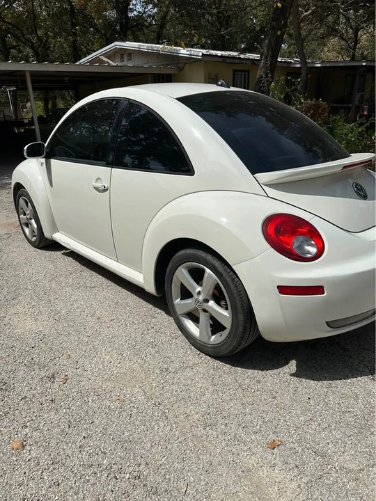 2008 Volkswagen New Beetle - Image 3 of 10