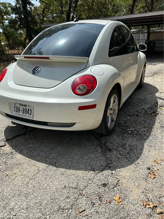 2008 Volkswagen New Beetle - Image 4 of 10