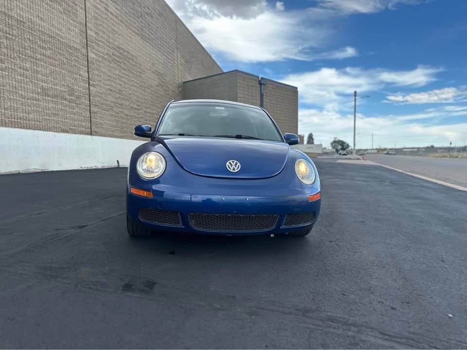 2008 Volkswagen New Beetle - Image 2 of 18