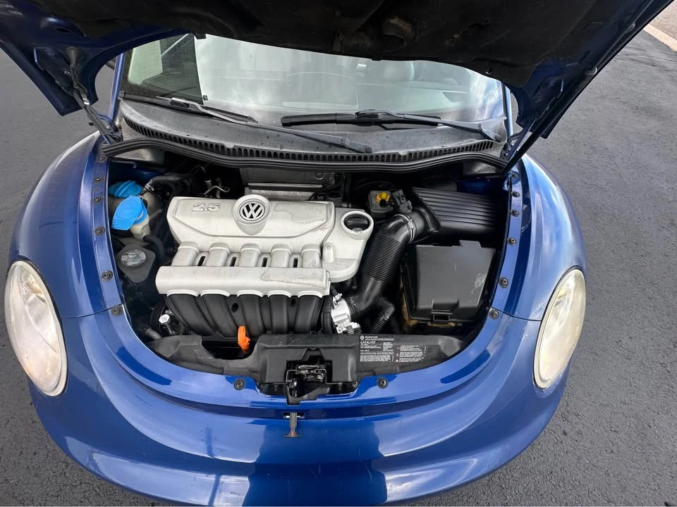 2008 Volkswagen New Beetle - Image 16 of 18