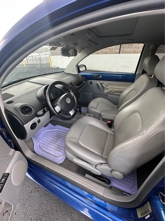 2008 Volkswagen New Beetle - Image 12 of 18