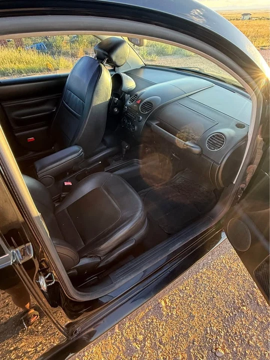 2008 Volkswagen New Beetle - Image 8 of 13