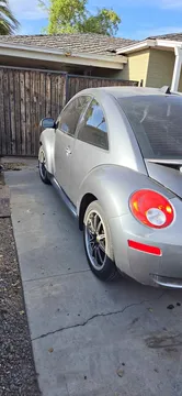 2008 Volkswagen Beetle 2.5L Hatchback 2D