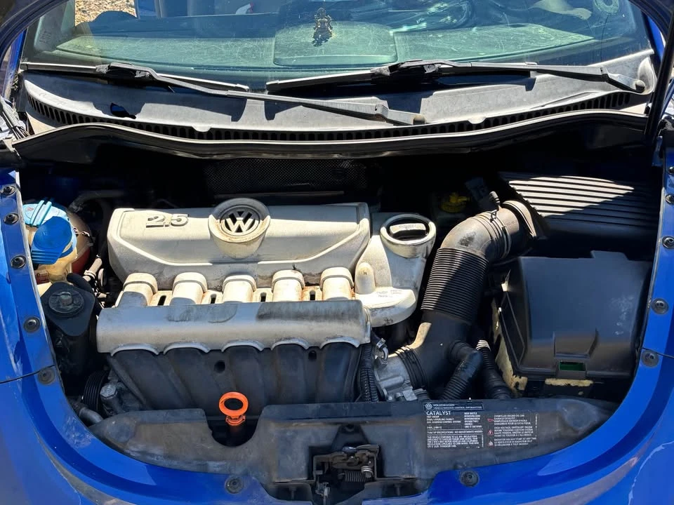 2008 Volkswagen New Beetle - Image 4 of 8