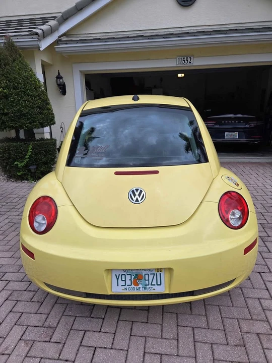 2008 Volkswagen New Beetle - Image 3 of 11