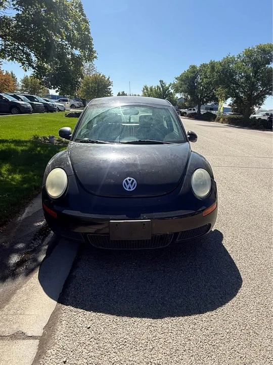 2008 Volkswagen New Beetle - Image 2 of 18