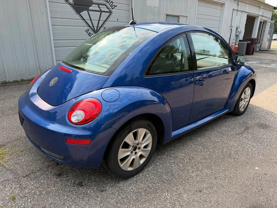 2008 Volkswagen New Beetle - Image 4 of 5