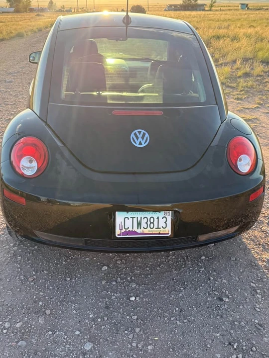 2008 Volkswagen New Beetle - Image 5 of 13