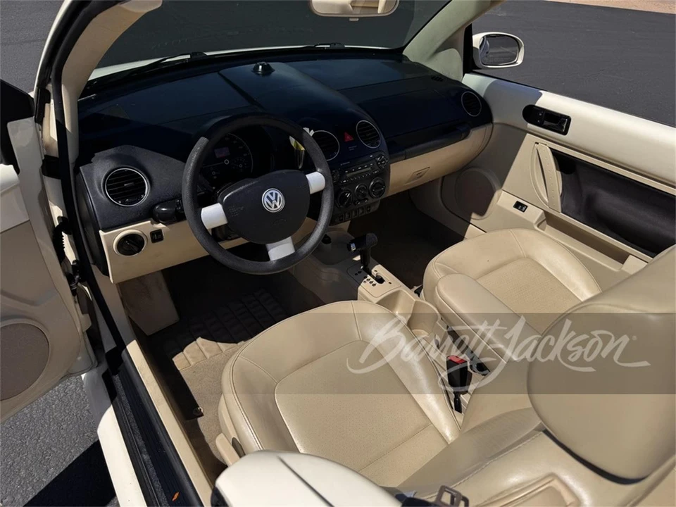 2008 Volkswagen New Beetle - Image 4 of 5