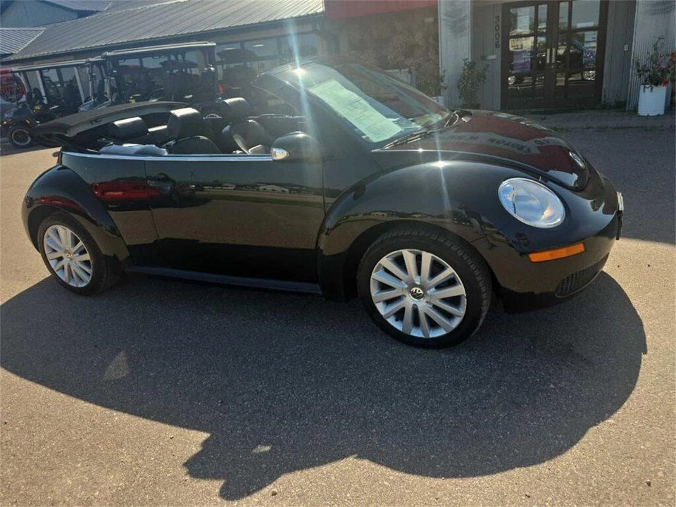 2008 Volkswagen New Beetle - Image 25 of 31