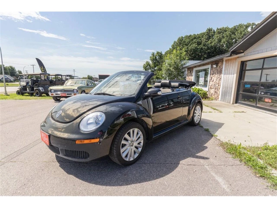 2008 Volkswagen New Beetle - Image 4 of 31