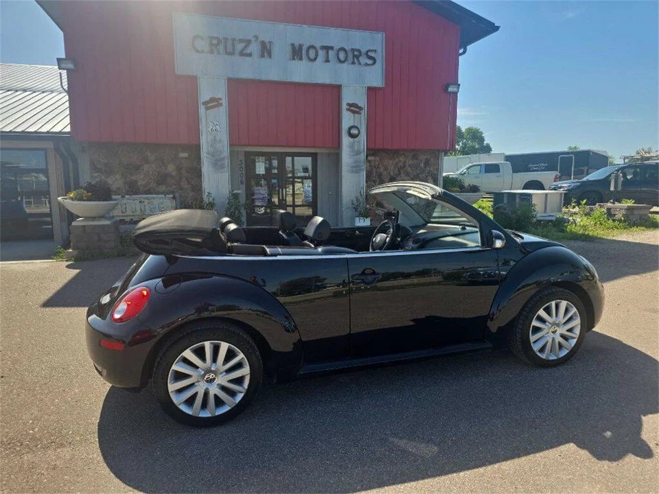 2008 Volkswagen New Beetle - Image 24 of 31