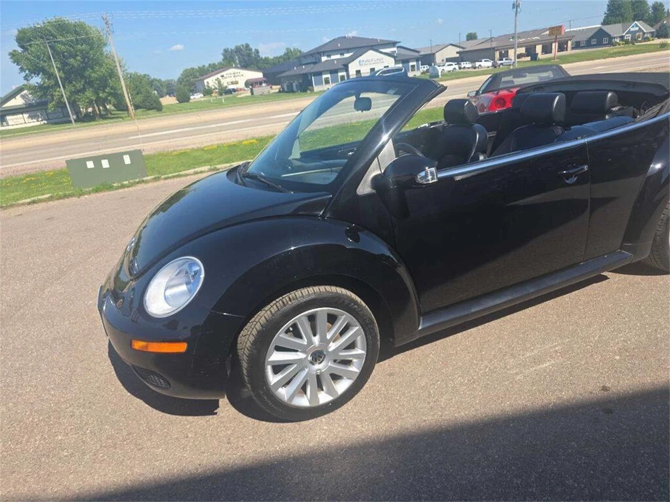 2008 Volkswagen New Beetle - Image 29 of 31