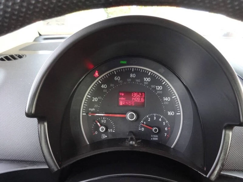 2008 Volkswagen New Beetle - Image 14 of 16