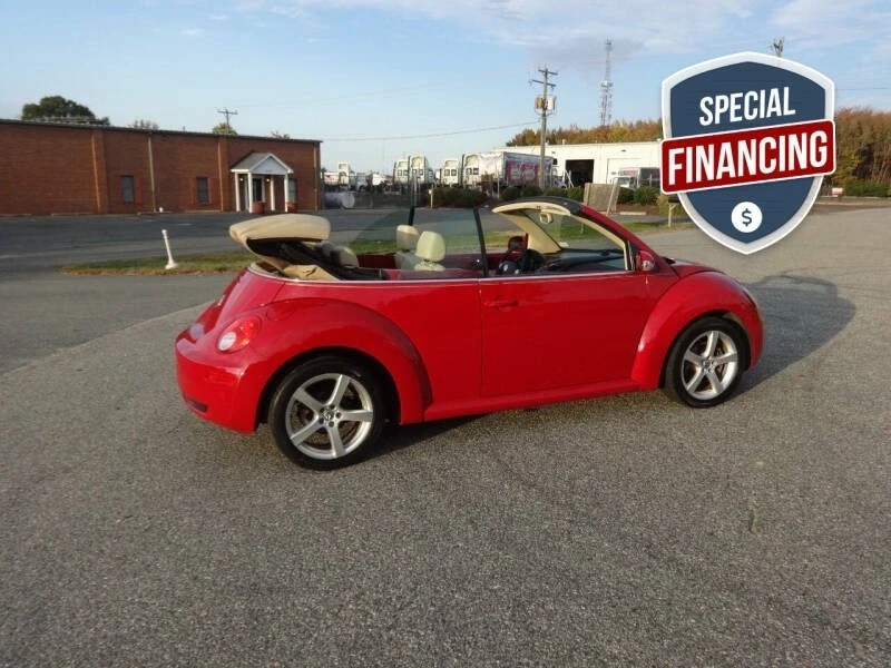 2008 Volkswagen New Beetle - Image 2 of 20