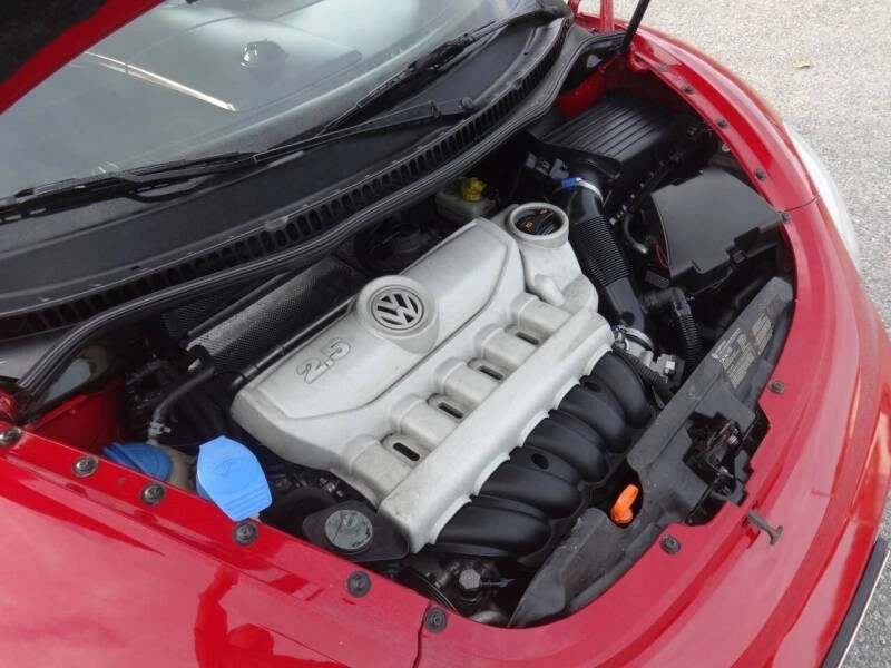 2008 Volkswagen New Beetle - Image 11 of 16
