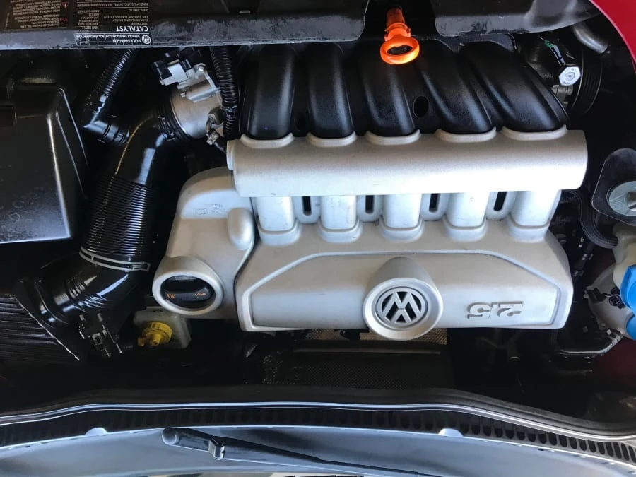 2008 Volkswagen New Beetle - Image 6 of 8