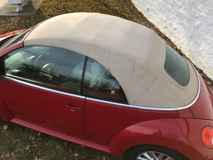 2008 Volkswagen New Beetle - Image 6 of 8