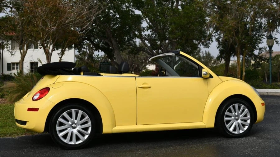 2008 Volkswagen New Beetle - Image 14 of 24