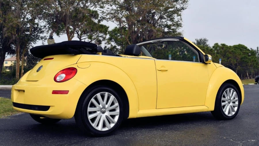 2008 Volkswagen New Beetle - Image 9 of 24