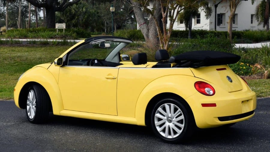 2008 Volkswagen New Beetle - Image 10 of 24
