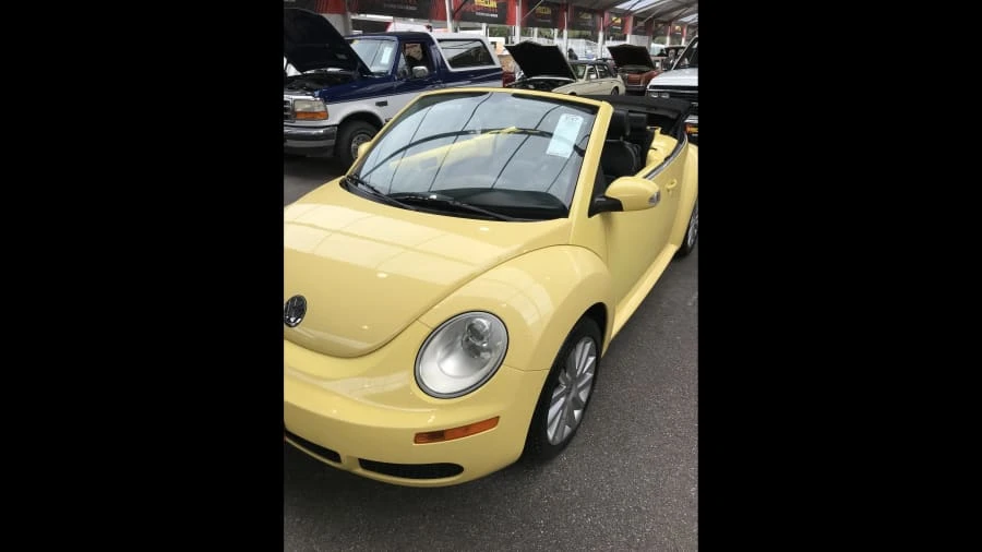 2008 Volkswagen New Beetle - Image 11 of 11