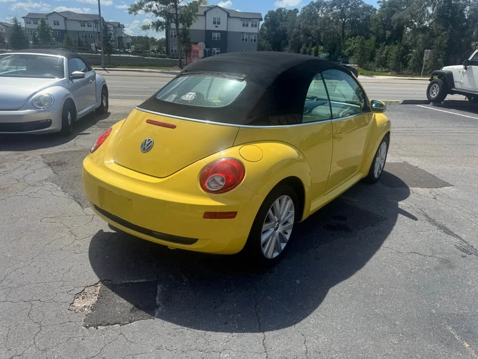 2008 Volkswagen New Beetle - Image 5 of 12