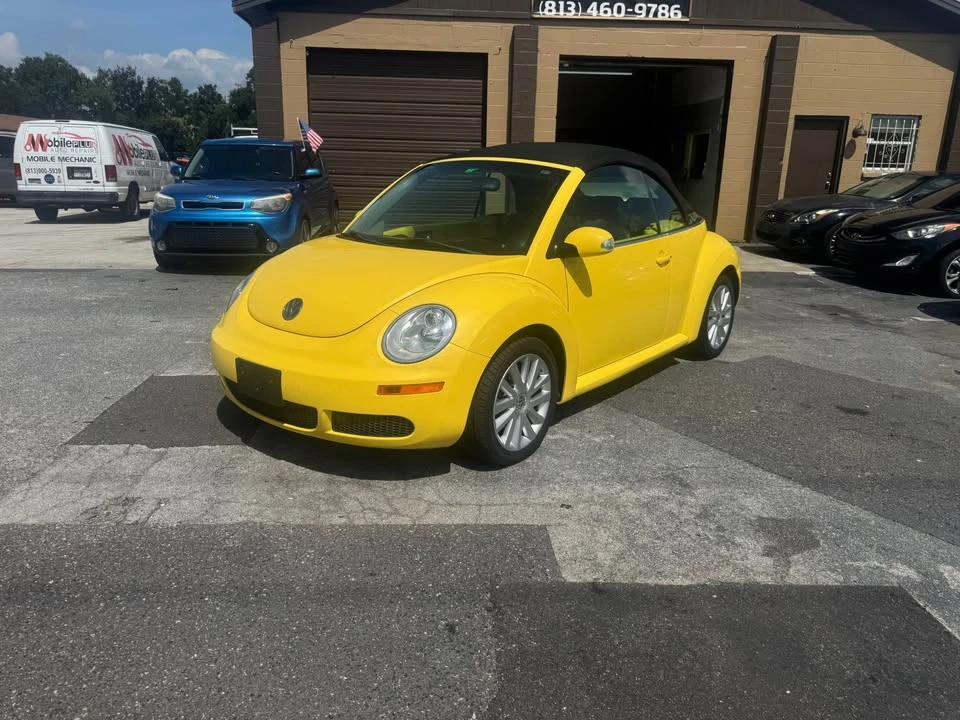 2008 Volkswagen New Beetle - Image 2 of 12