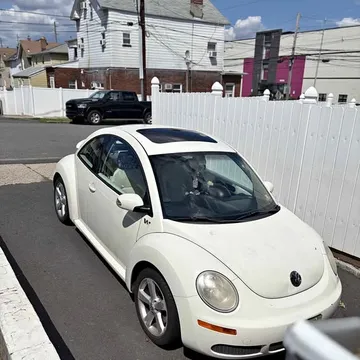 2008 Volkswagen Beetle Hatchback 2D