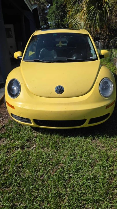 2008 Volkswagen New Beetle - Image 7 of 8