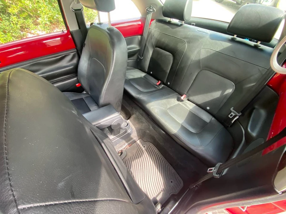 2008 Volkswagen New Beetle - Image 6 of 10