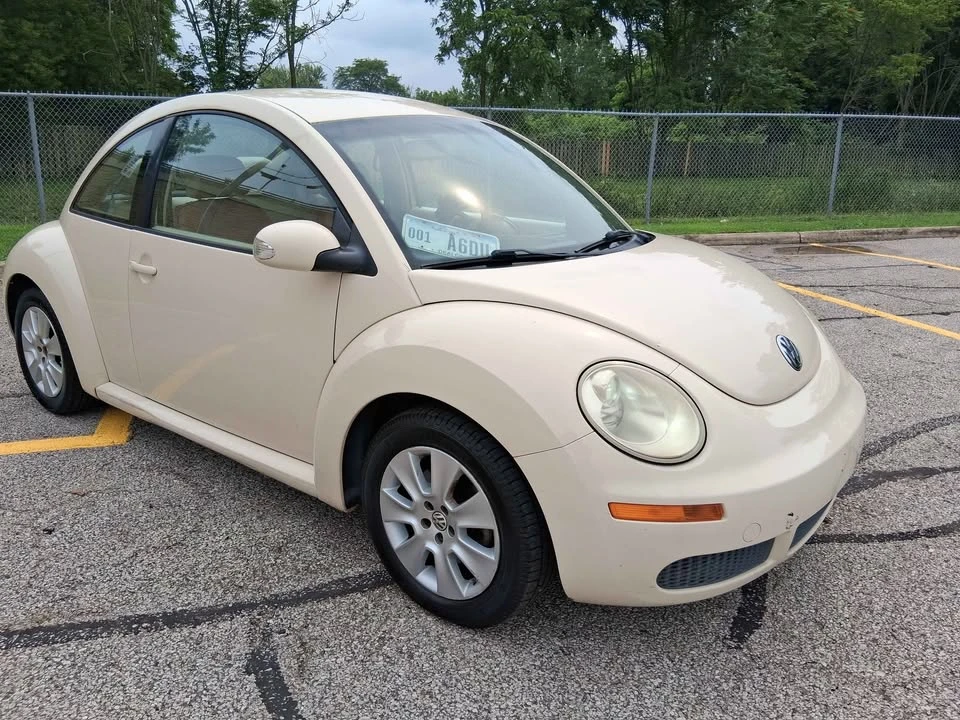 2008 Volkswagen New Beetle - Image 3 of 9