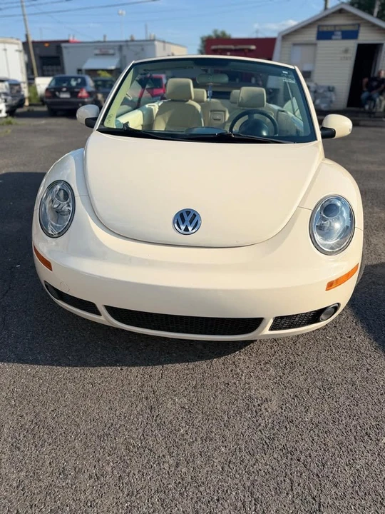 2008 Volkswagen New Beetle - Image 5 of 18