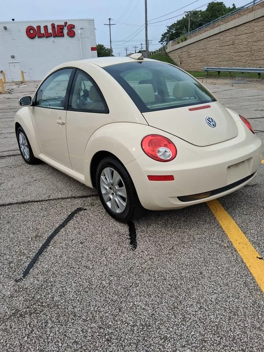 2008 Volkswagen New Beetle - Image 5 of 9
