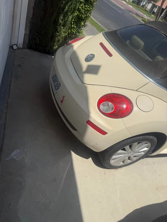 2008 Volkswagen New Beetle - Image 3 of 7