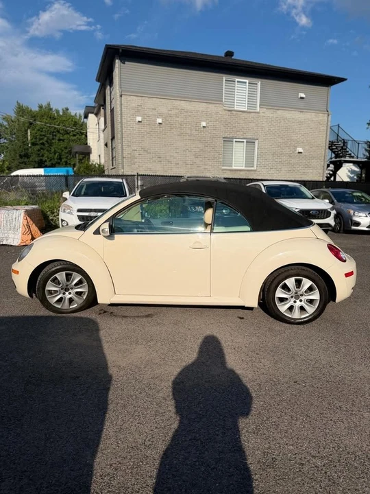 2008 Volkswagen New Beetle - Image 11 of 18
