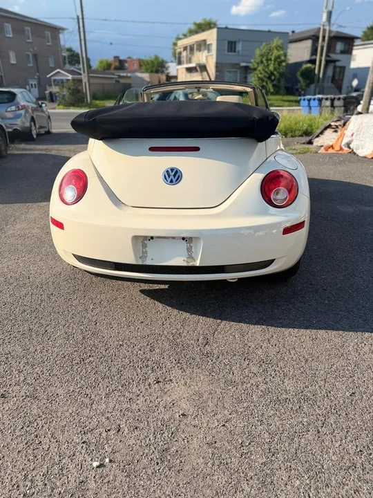 2008 Volkswagen New Beetle - Image 12 of 18