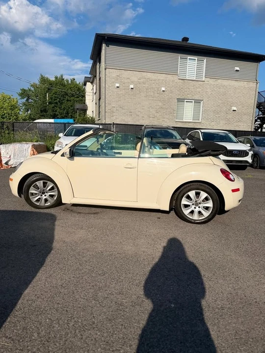 2008 Volkswagen New Beetle - Image 8 of 18