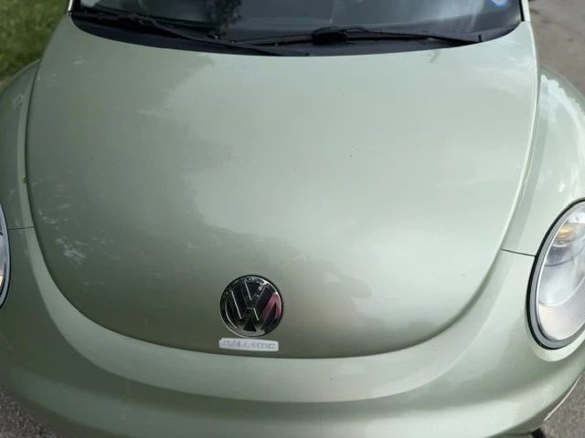 2008 Volkswagen New Beetle - Image 10 of 14