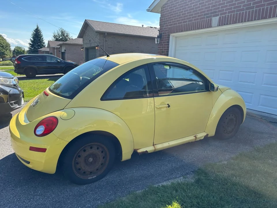 2008 Volkswagen New Beetle - Image 5 of 7