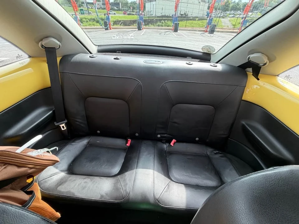 2008 Volkswagen New Beetle - Image 9 of 16