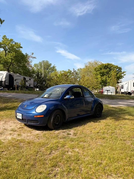2008 Volkswagen New Beetle - Image 4 of 5