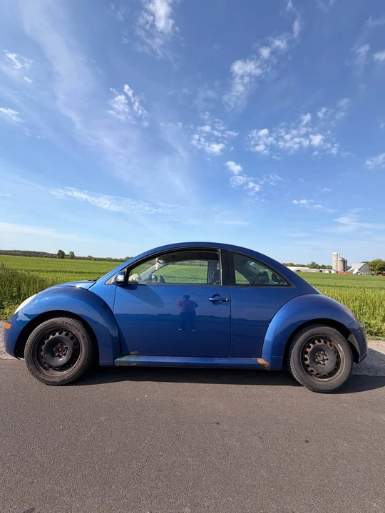 2008 Volkswagen New Beetle - Image 3 of 5