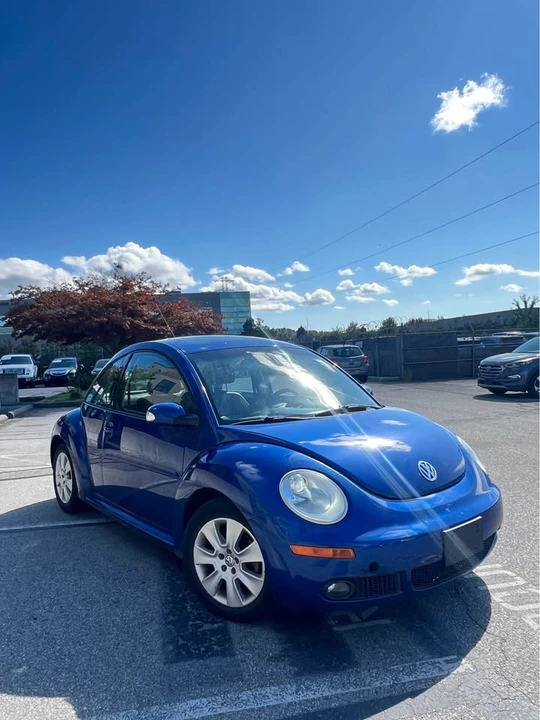 2008 Volkswagen New Beetle - Image 2 of 10