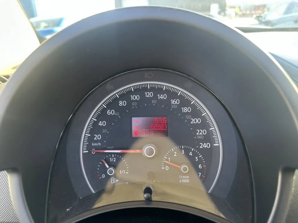 2008 Volkswagen New Beetle - Image 12 of 16