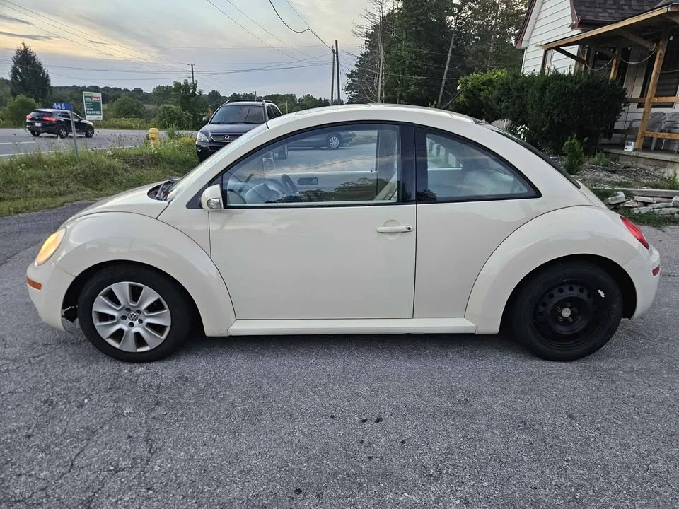 2008 Volkswagen New Beetle - Image 4 of 13